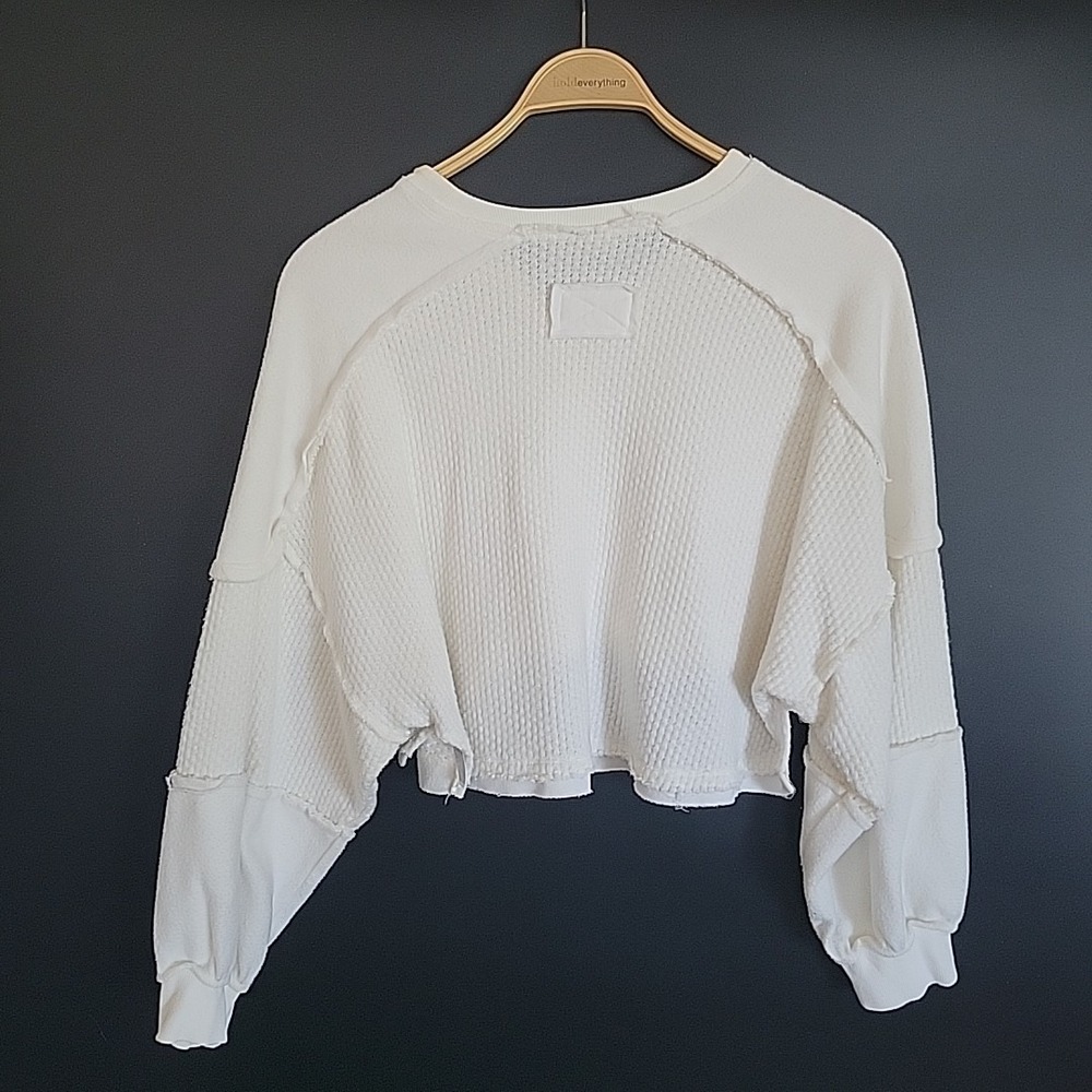 Urban Outfitters Out from Under Henley Crop Top Medium Cream Waffle Knit Casual - Picture 2 of 12